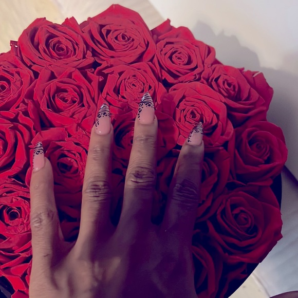 STUNNING Large Forever Preserved Roses 🌹 - Picture 4 of 4